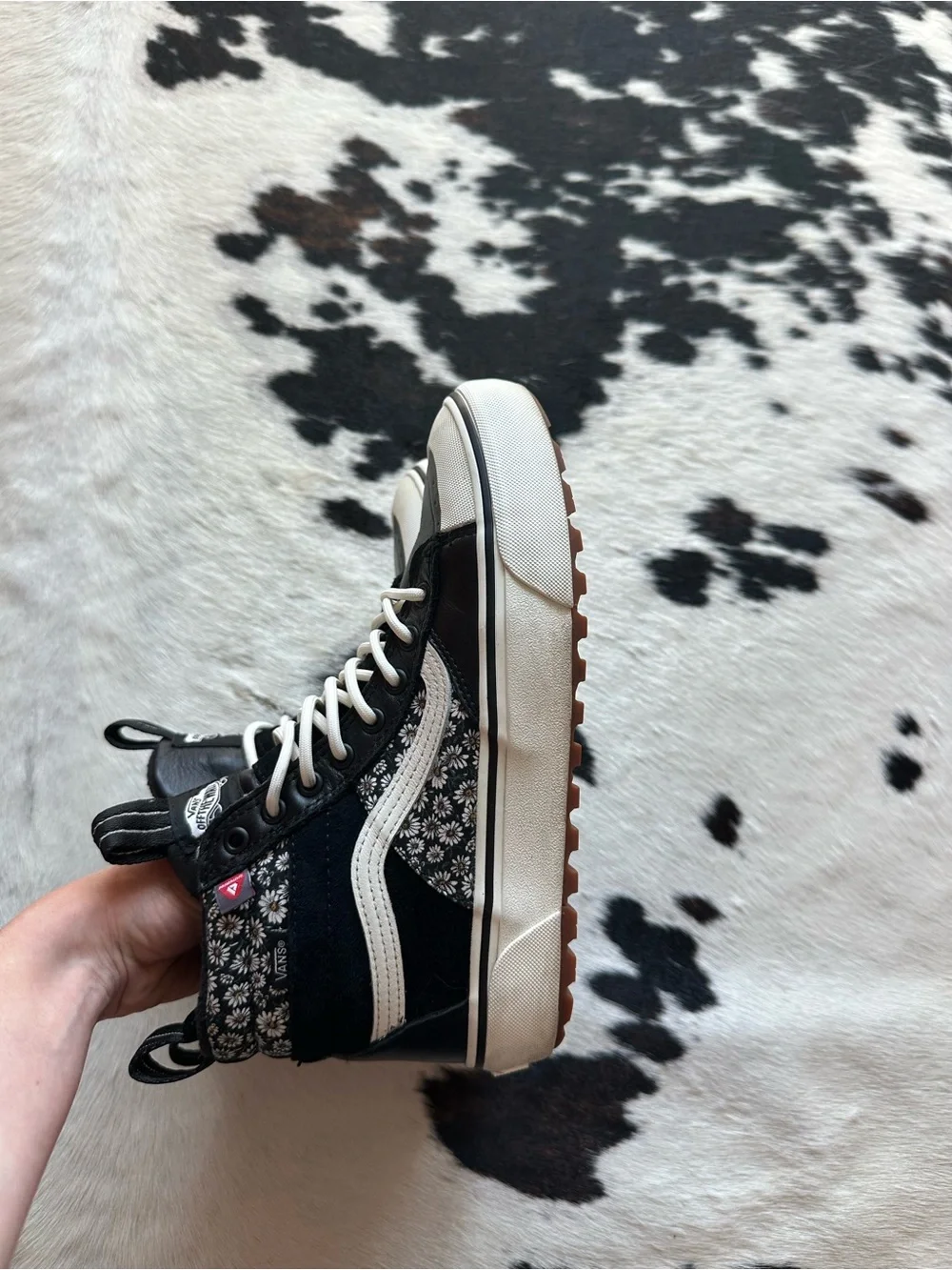 Vans Black & White Skate Hi MTE Primaloft High-Top Sneakers with Daisy Print